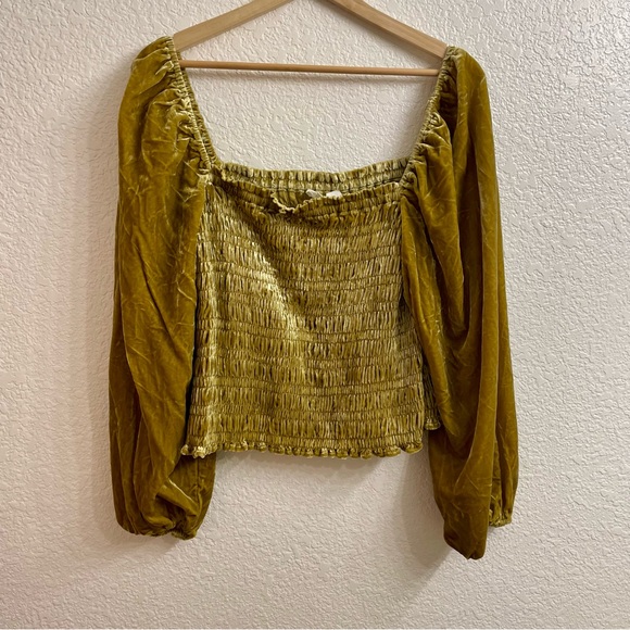 NWT Anthropologie Gold Ochre Velvet Puff Sleeve Top L - Picture 9 of 12